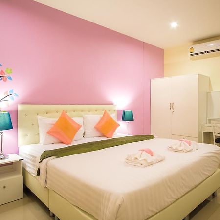 Petch Ranong @ Town Apartment Exterior photo